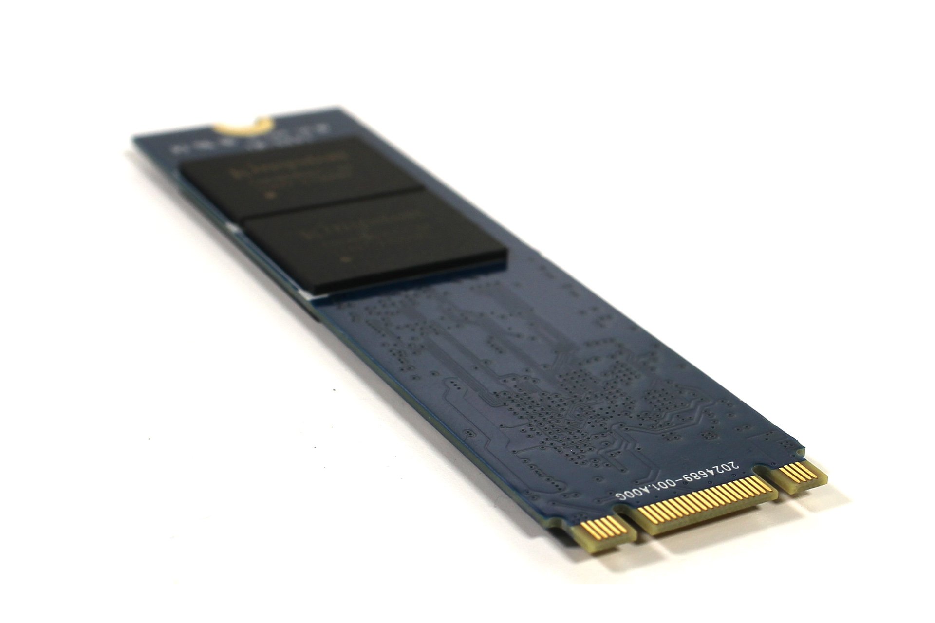 Kingston M.2 SSD 240 GB long - Detail Rückseite