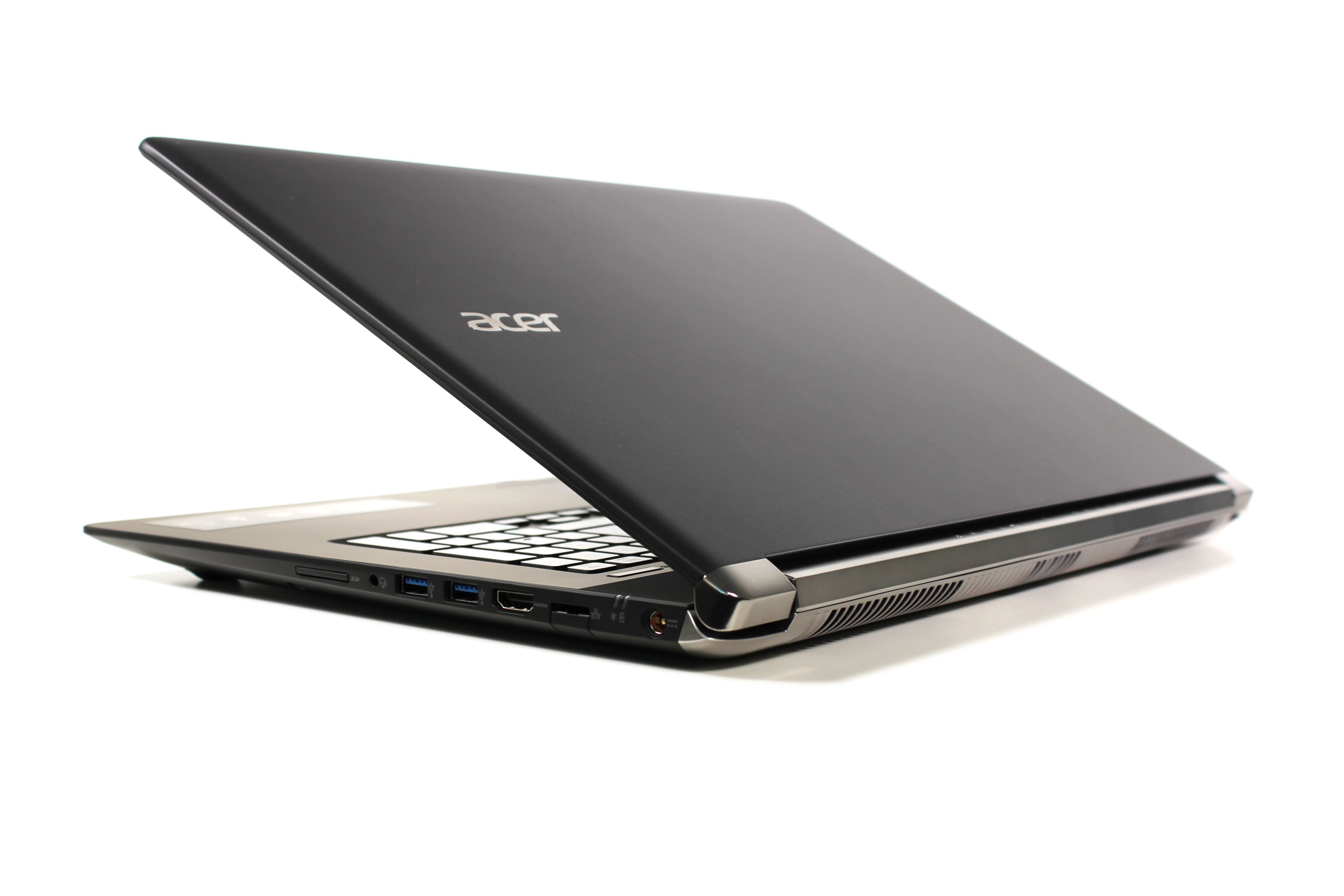 Acer Aspire V 17 Nitro Black Edition - Anaschlüsse Rückseite