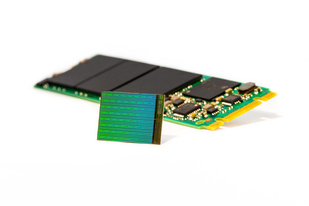 Intel 3D NAND Die und M.2 SSD
