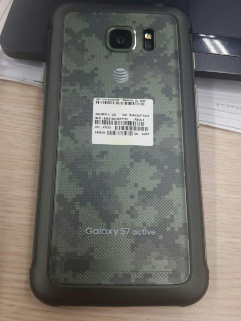 Samsung Galaxy S7 Active - Rückseite