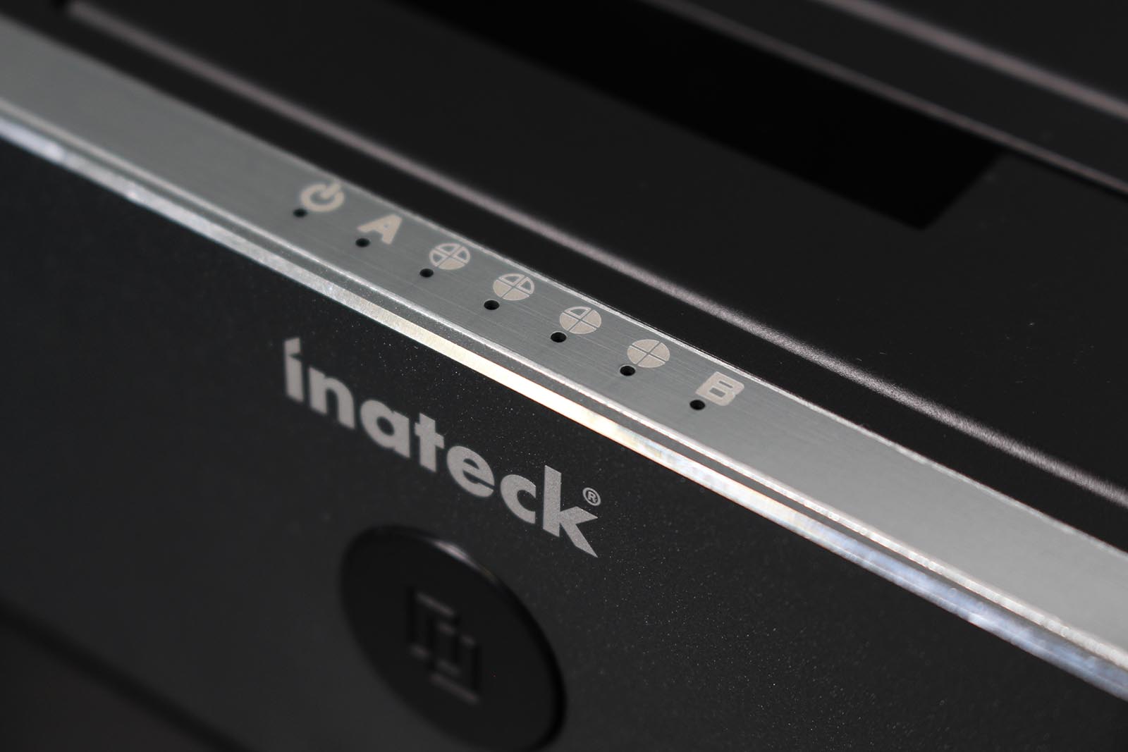 inateck-fd2102-leds
