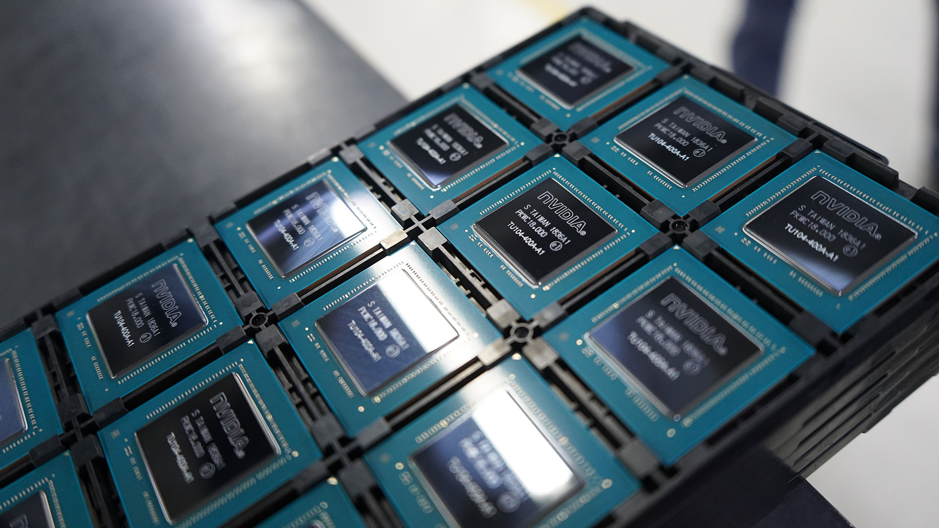 GeForce-RTX-2080-Chips