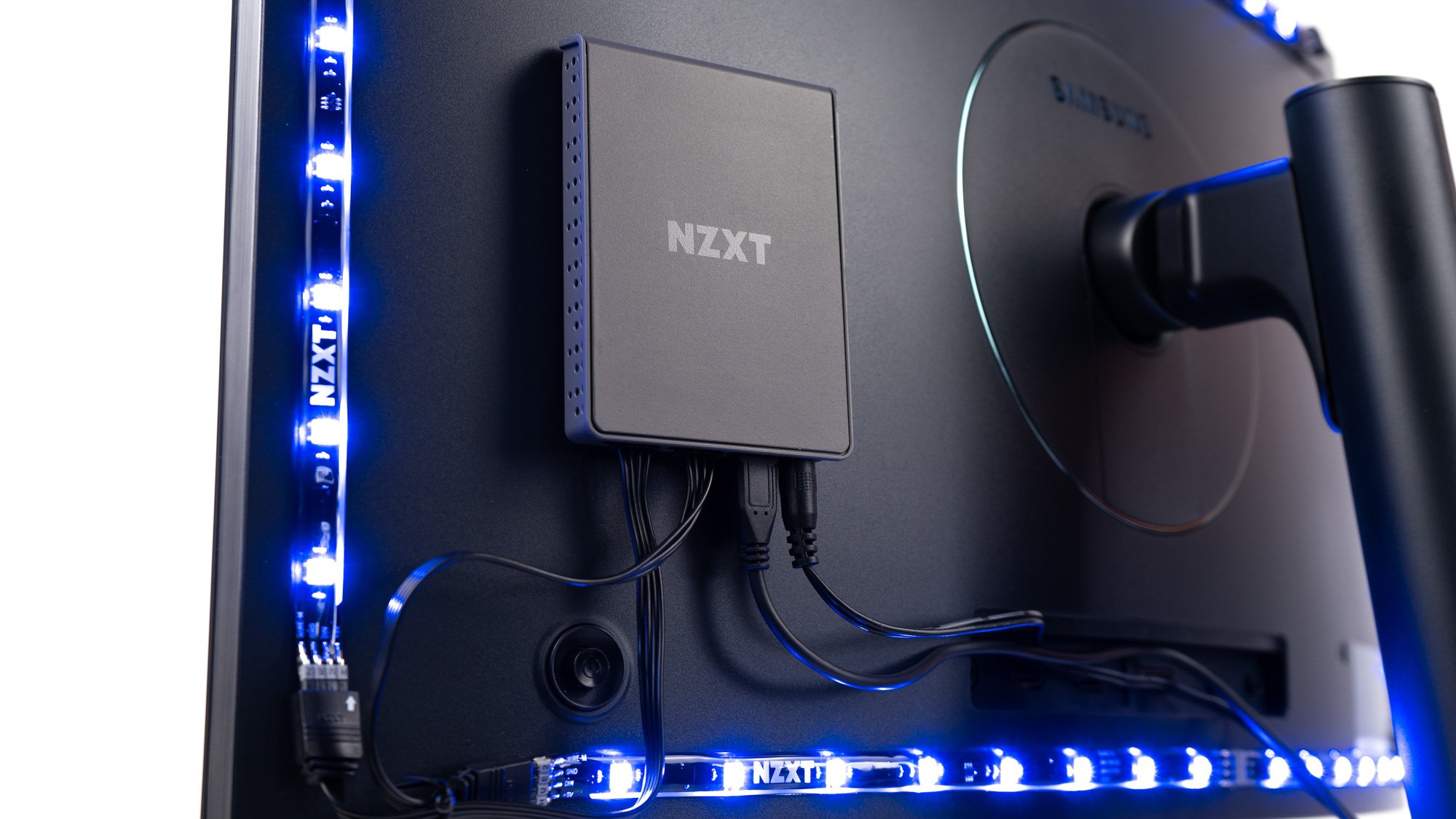 NZXT-Hue2-RGB-LED-Monitor-Lighting-1
