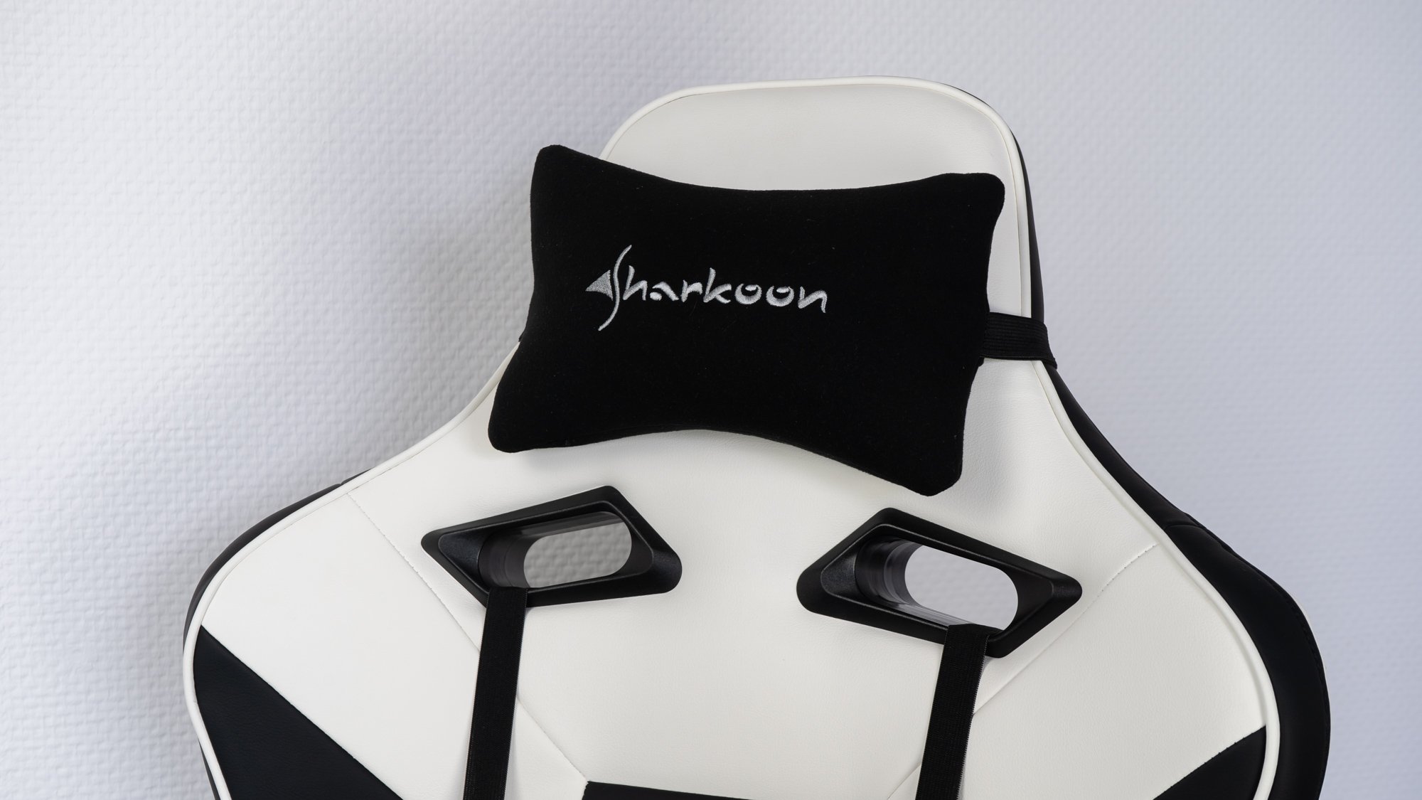 Sharkoon-Elbrus-3-Gaming-Chair-3