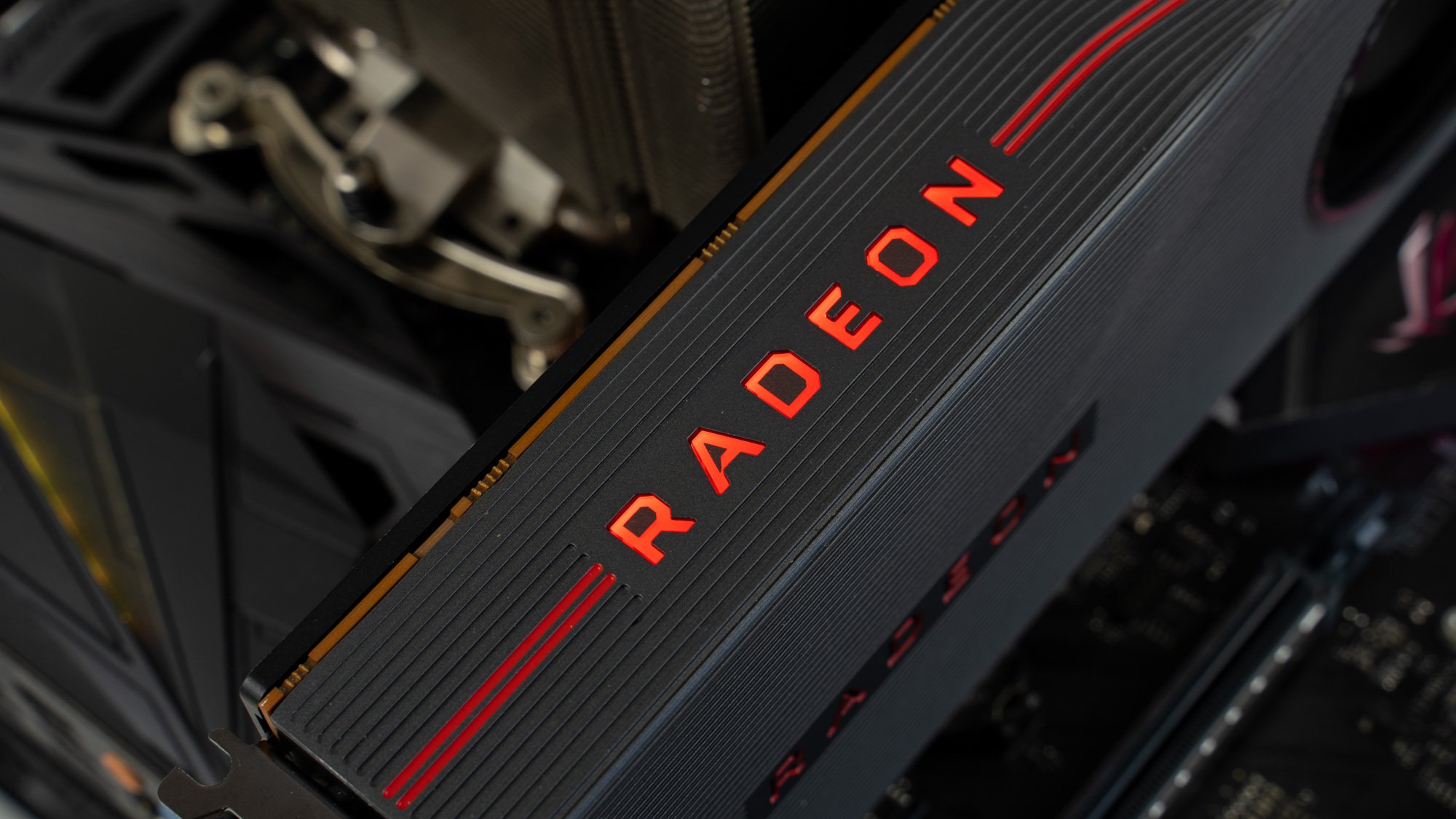 AMD Radeon RX 5700 XT Beleuchtung