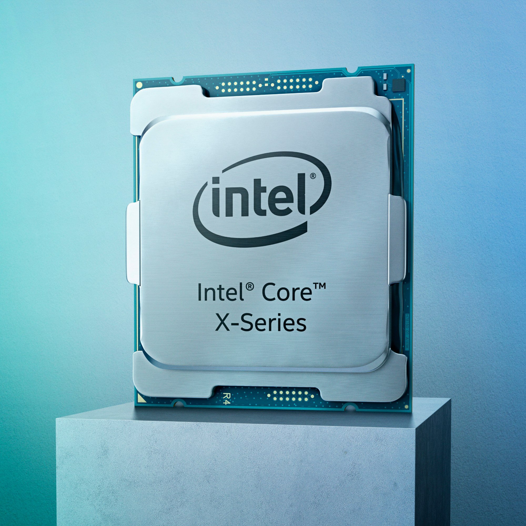 Die neuen Prozessoren der Intel Cascade Lake X Serie kommen mit bis zu 18 Kernen und 4,8 GHz Boost-Takt daher.