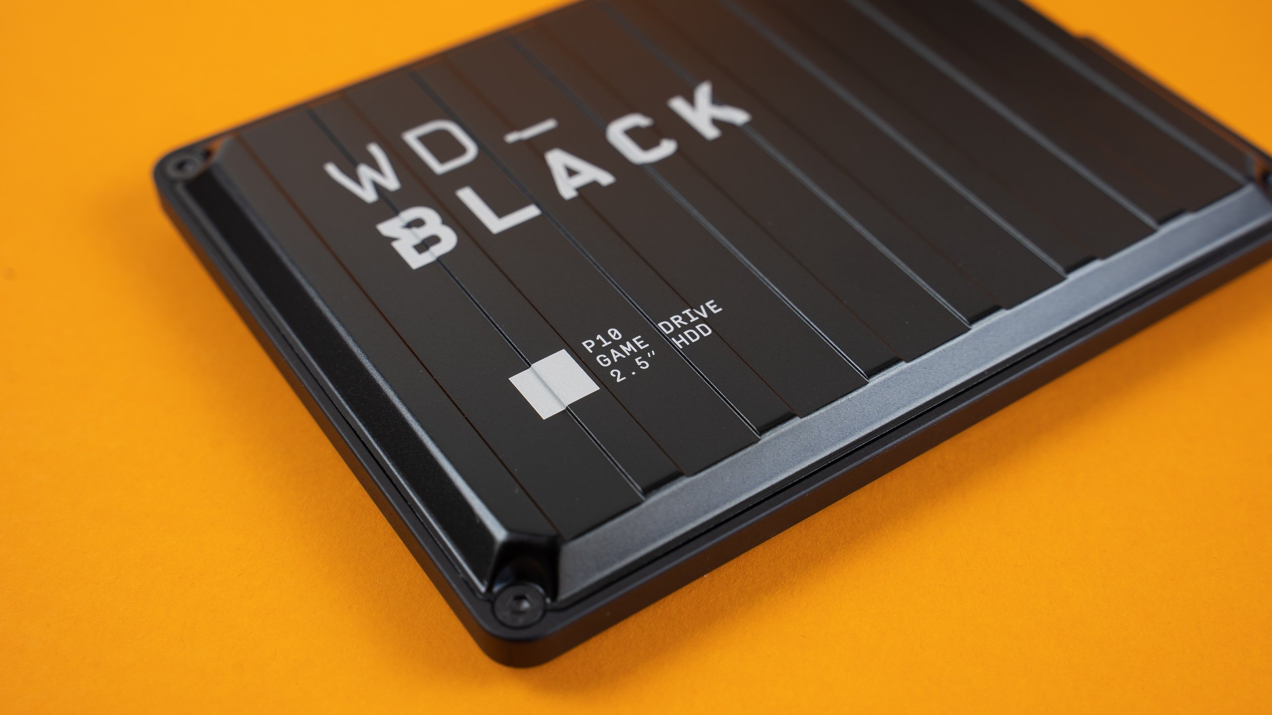 Western-Digital-WD-Black-P10-External-Gaming-HDD-6