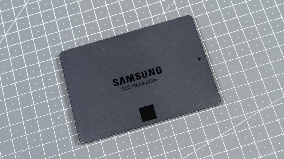 Samsung SSD 870 QVO Front
