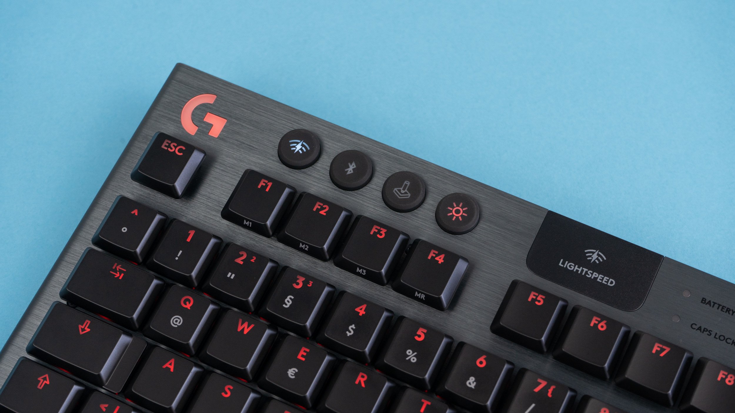Logitech-G915-TKL-Lightspeed-Gaming-Keyboard-3