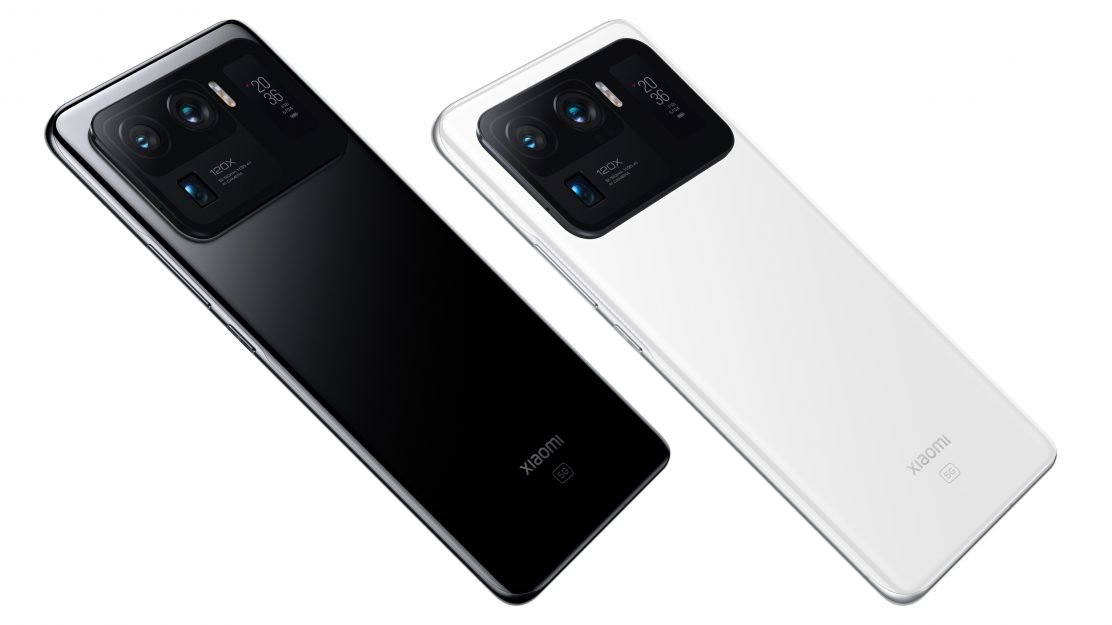 Das neue Xiaomi Mi 11 Ultra in Schwarz und Weiß.