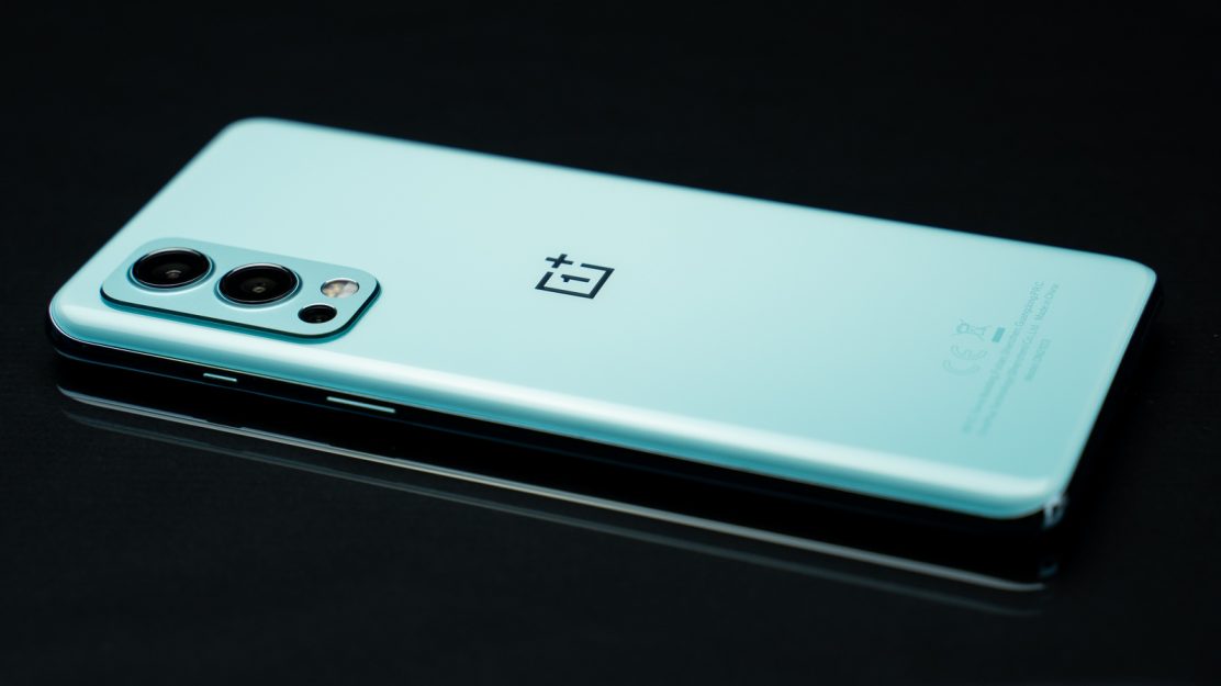 OnePlus Nord 2 in Blue Haze - Titelbild