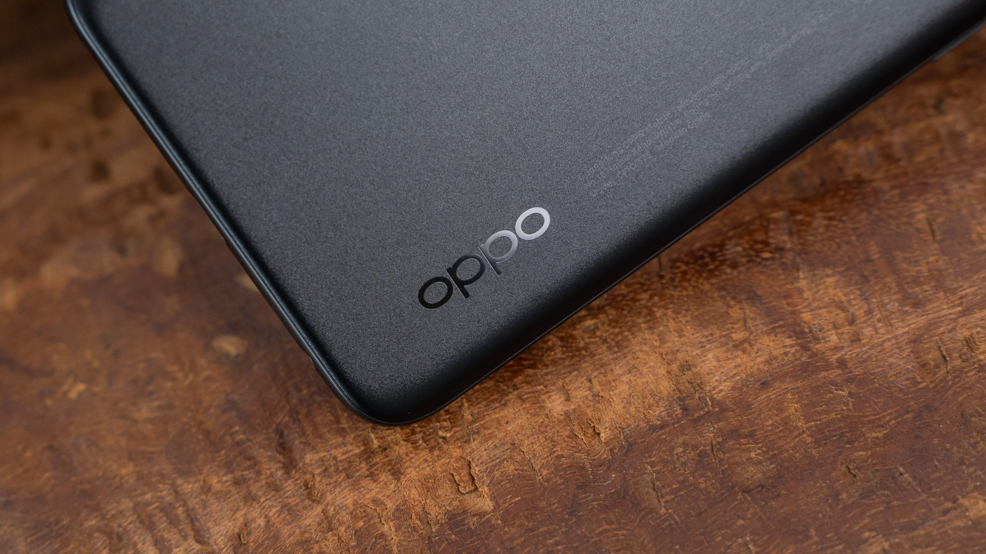OPPO Logo auf einem Smartphone