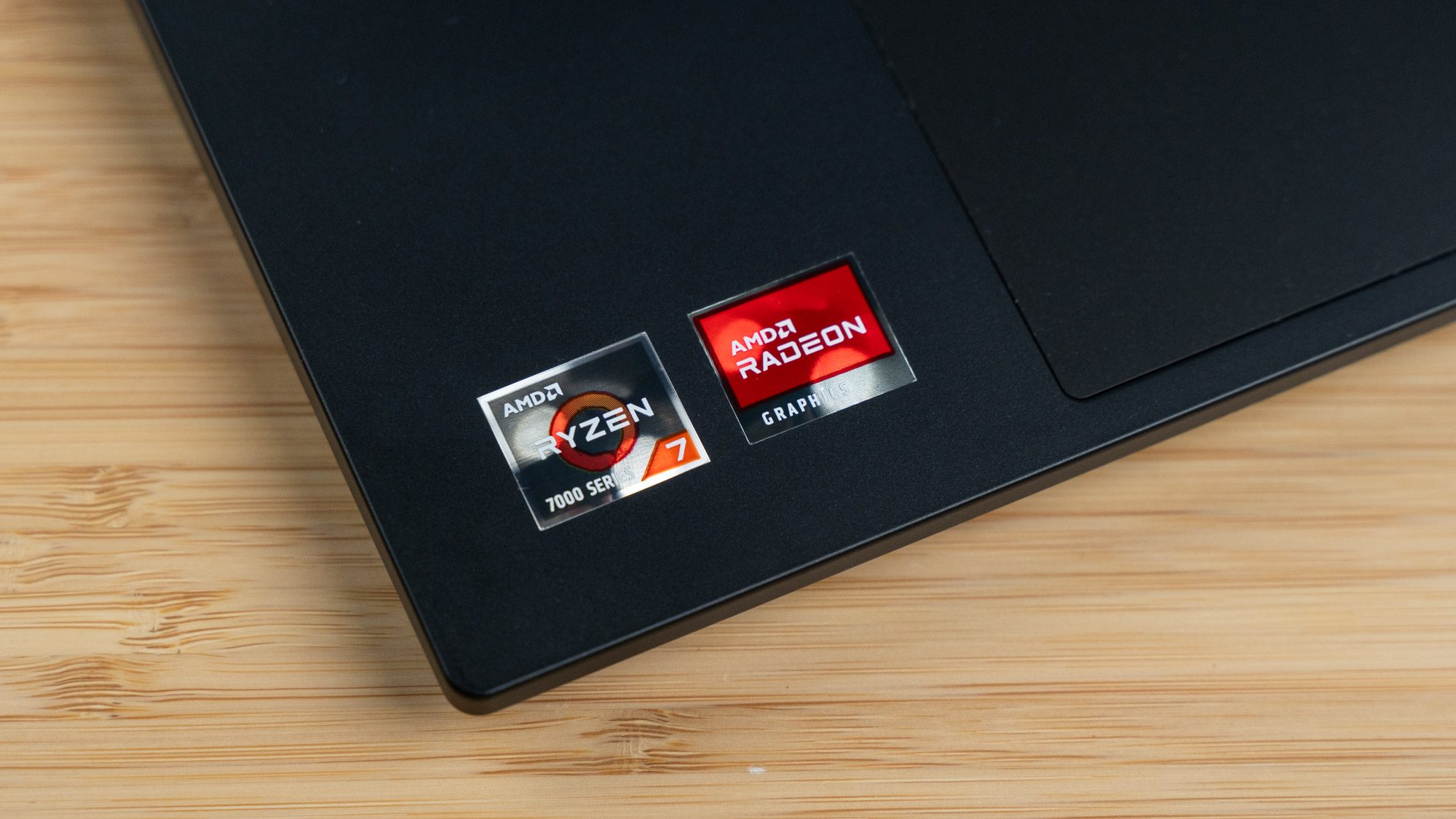 AMD-Sticker für Ryzen-CPU.