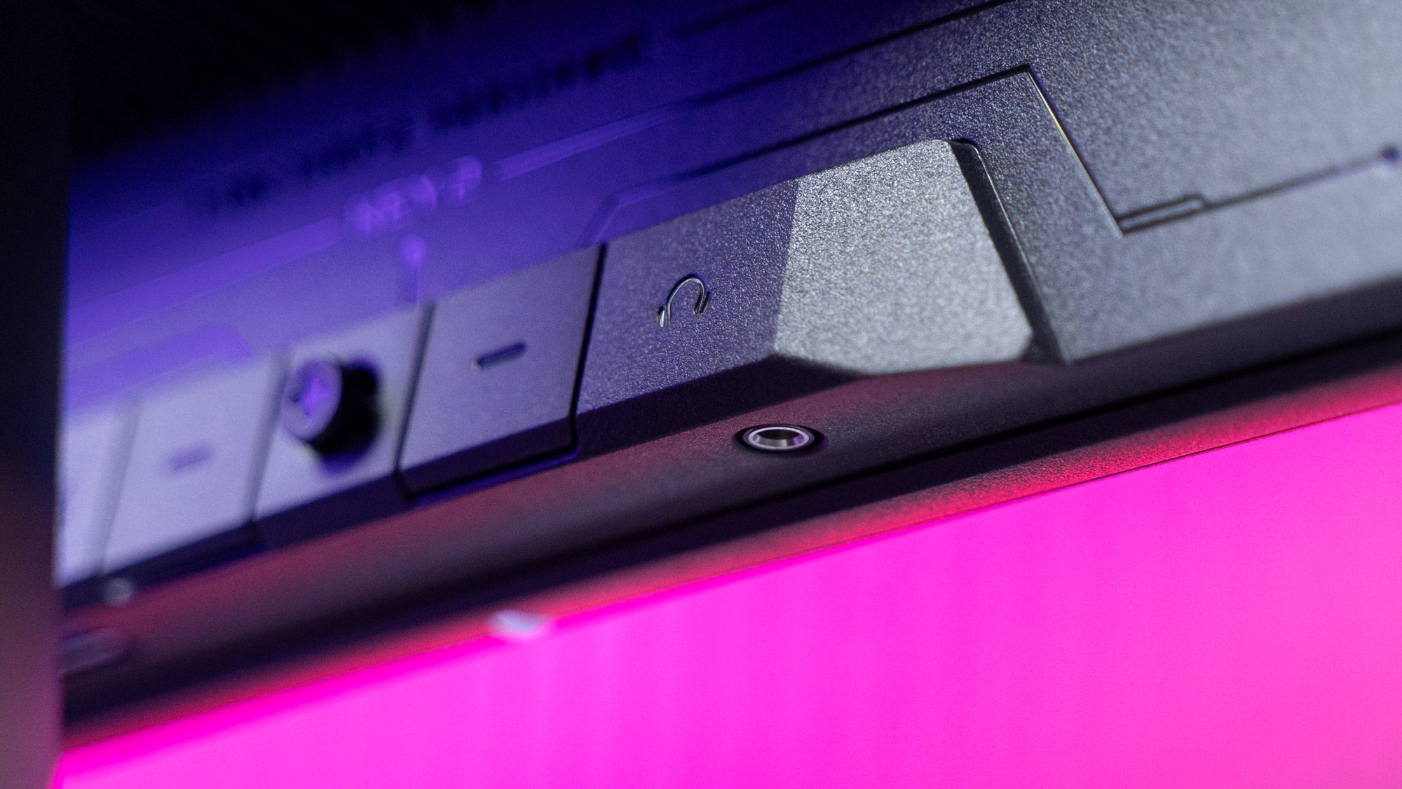 Asus ROG Swift OLED PG49WCD Curved Ultrawide Gaming-Monitor Anschlüsse