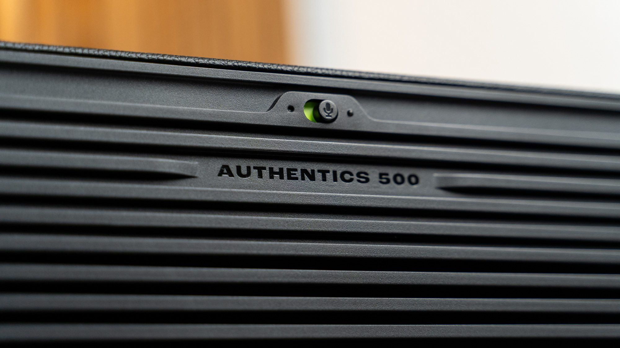 JBL Authentics 500 Mikrofon-Stummschalttaste