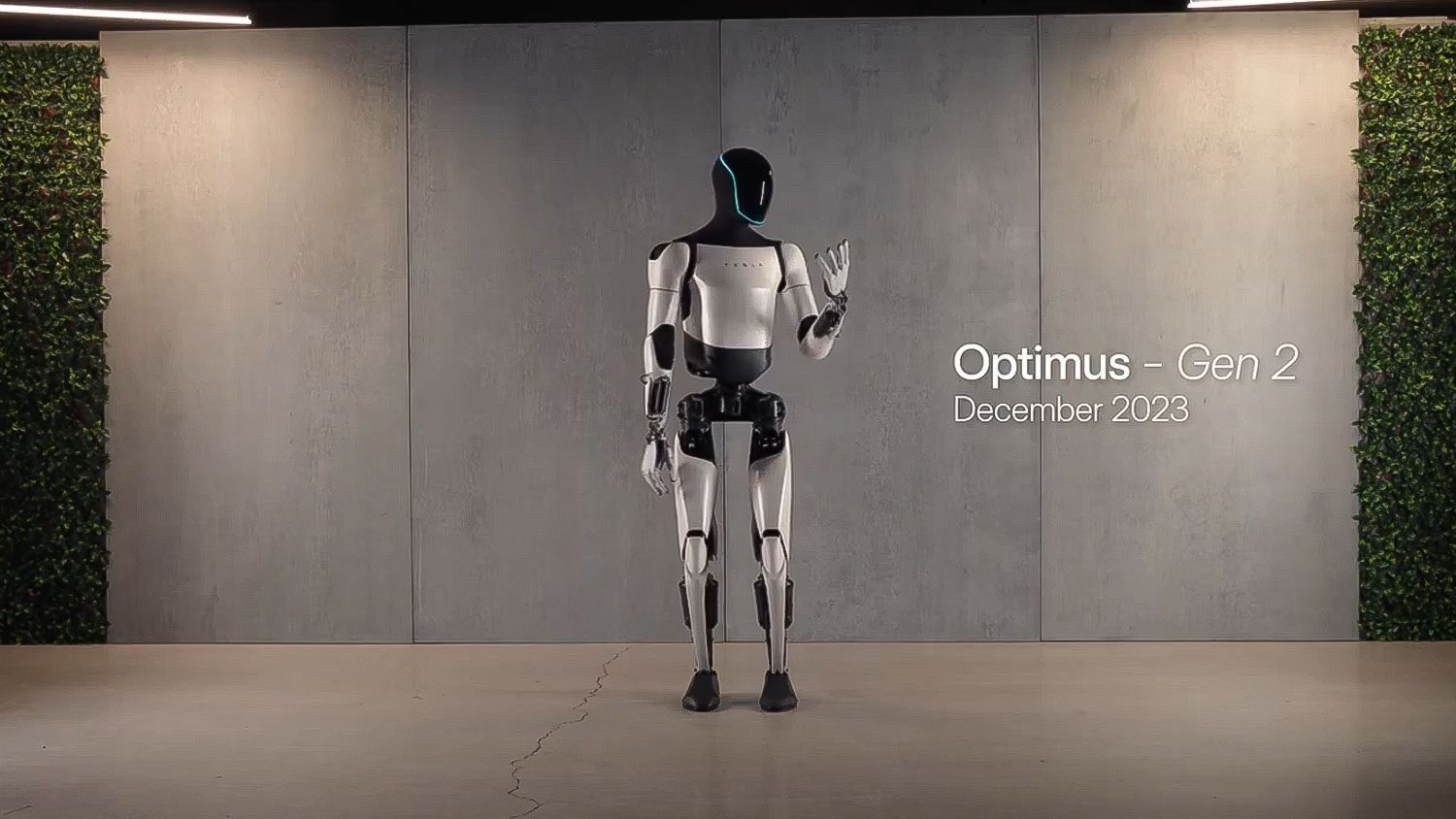 Tesla Optimus Bot gen 2 stehend