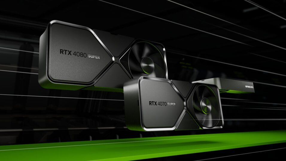 Drei GeForce-Grafikkarten nebeneinander in grün-schwarzem Tunnel.